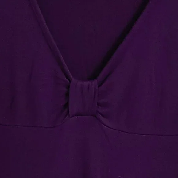 Deep Vee Tee - Picture 3 of 4